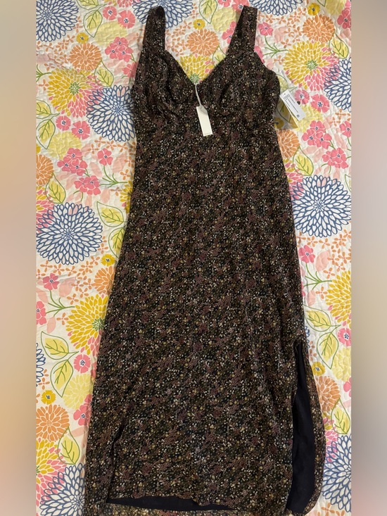 Jessica Simpson Dresses & Skirts - NWT medium Jessica Simpson floral slit dress